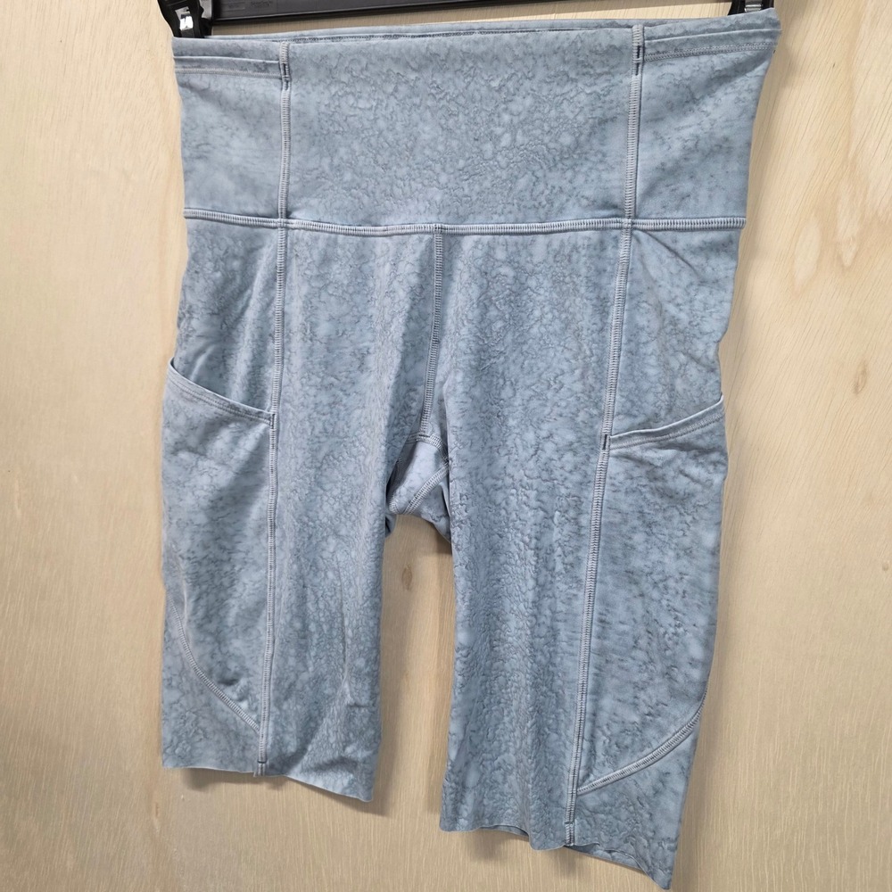 Lululemon Fast and Free High Rise Short 8 Ice Cave Blue Crinkle Nulux Size 6 - Picture 13 of 13